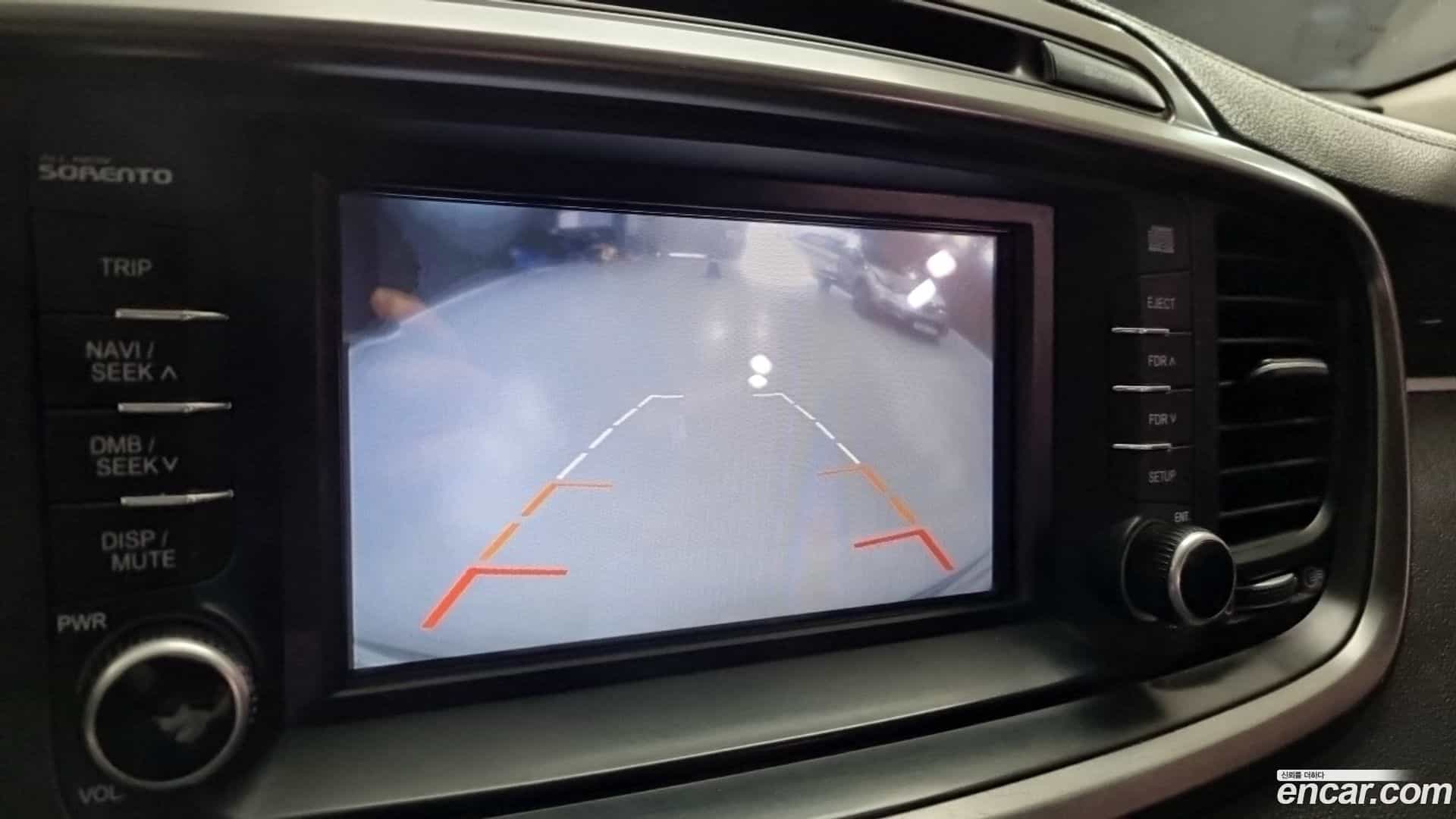 Sorento Kia 2016.8-OPTION-015