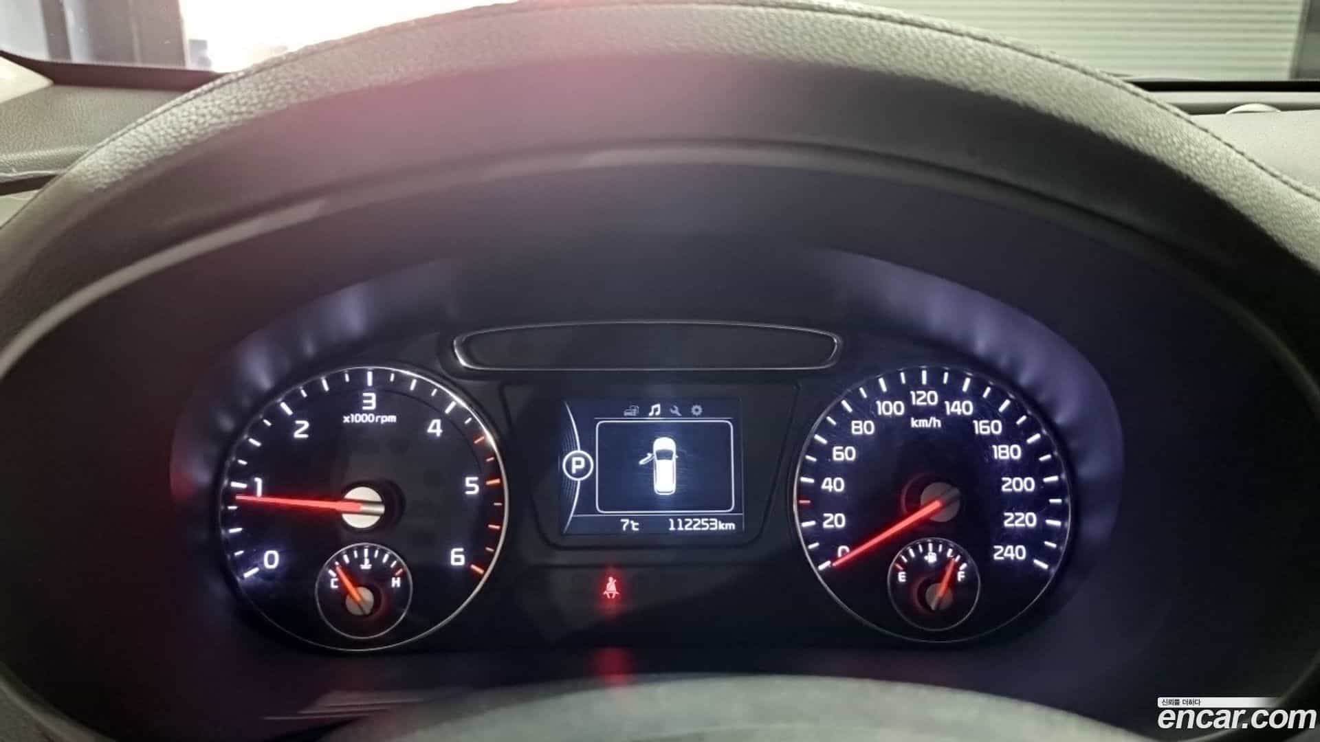 Sorento Kia 2016.8-OPTION-021