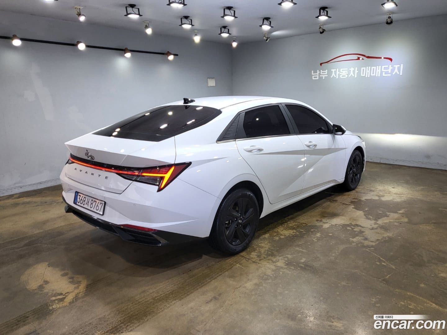 Main__Slider__Photo:AVANTE Hyundai 2021.4-3