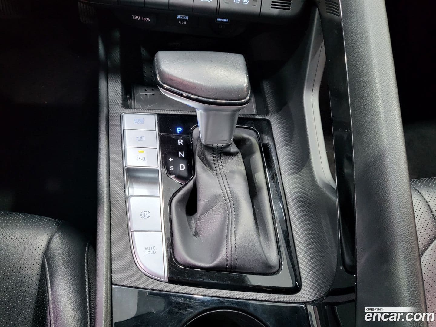 Main__Slider__Photo:AVANTE Hyundai 2021.4-8