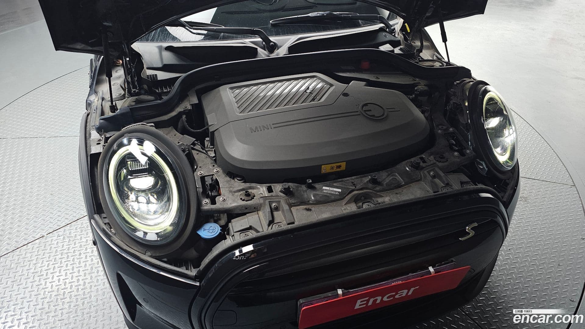 Main__Slider__Photo:Cooper Mini 2022.4-5