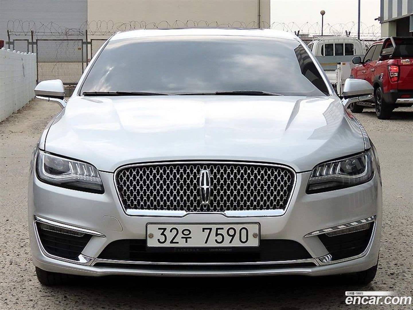 Main__Slider__Photo:MKZ Lincoln 2019.5-0