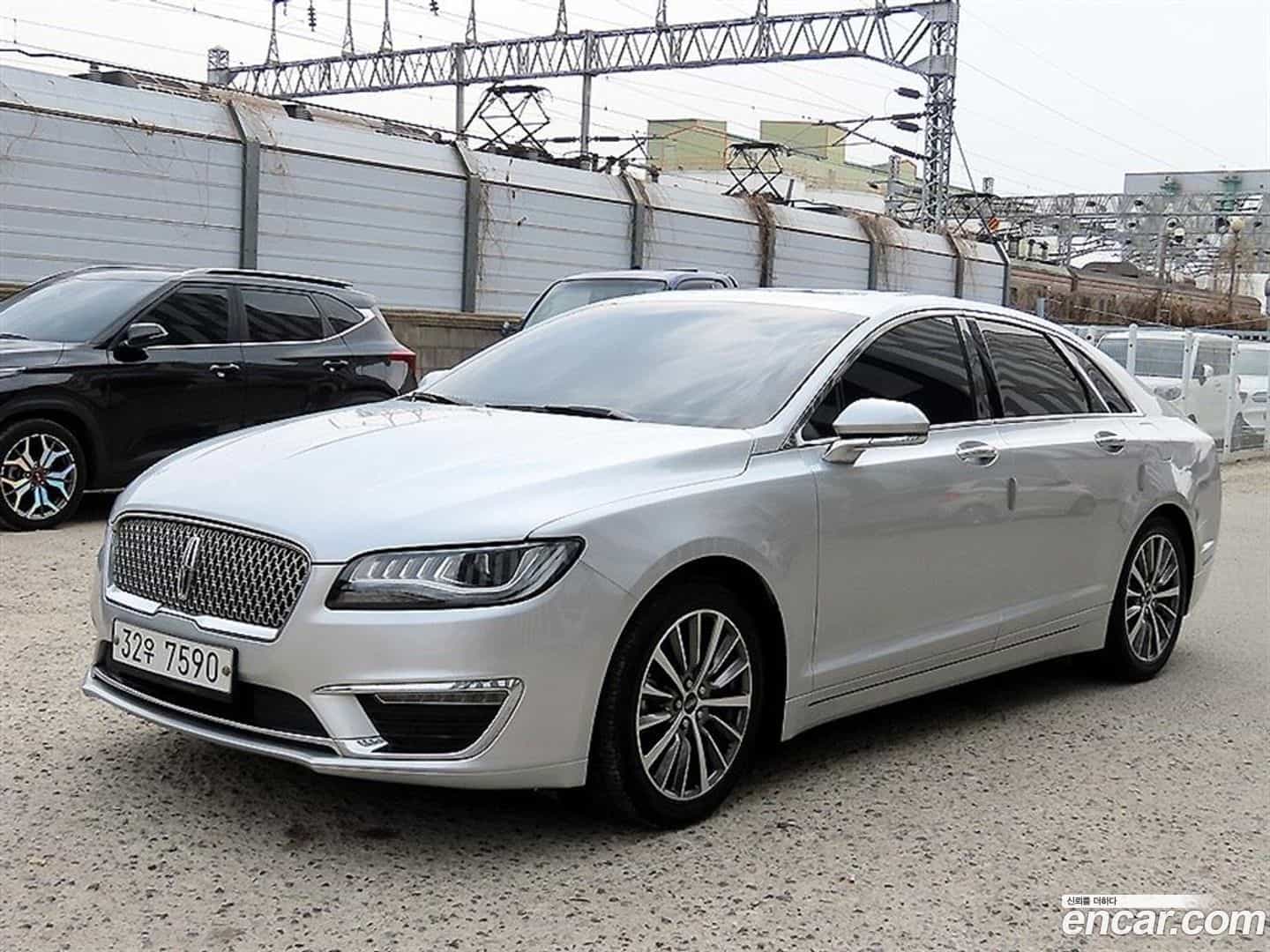MKZ Lincoln 2019.5-OUTER-002