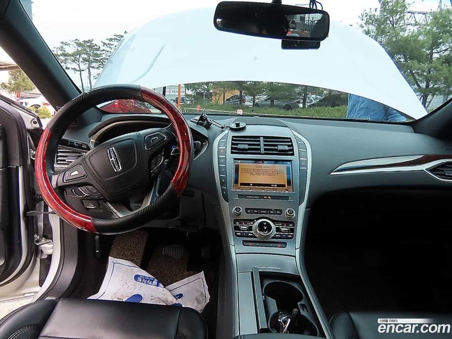 MKZ Lincoln 2019.5-INNER-007