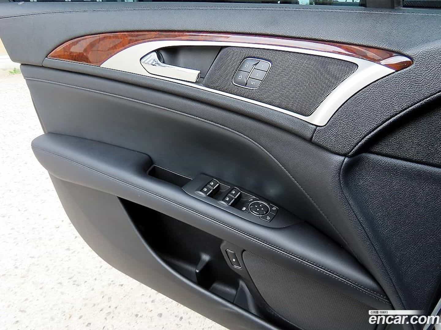 MKZ Lincoln 2019.5-OPTION-015