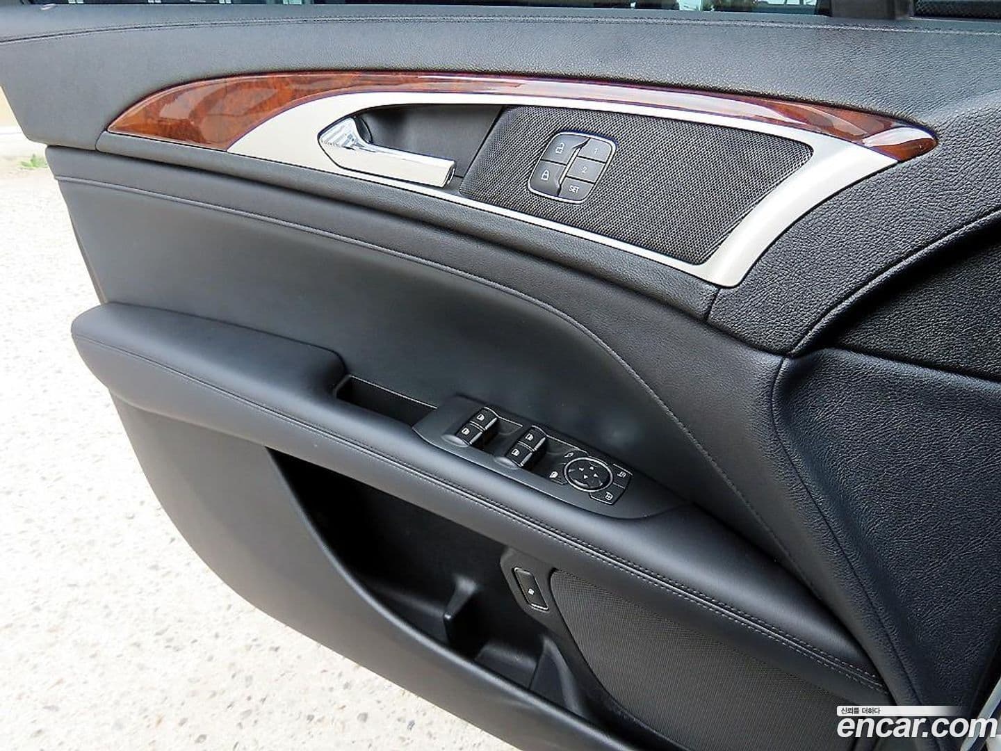 Main__Slider__Photo:MKZ Lincoln 2019.5-10