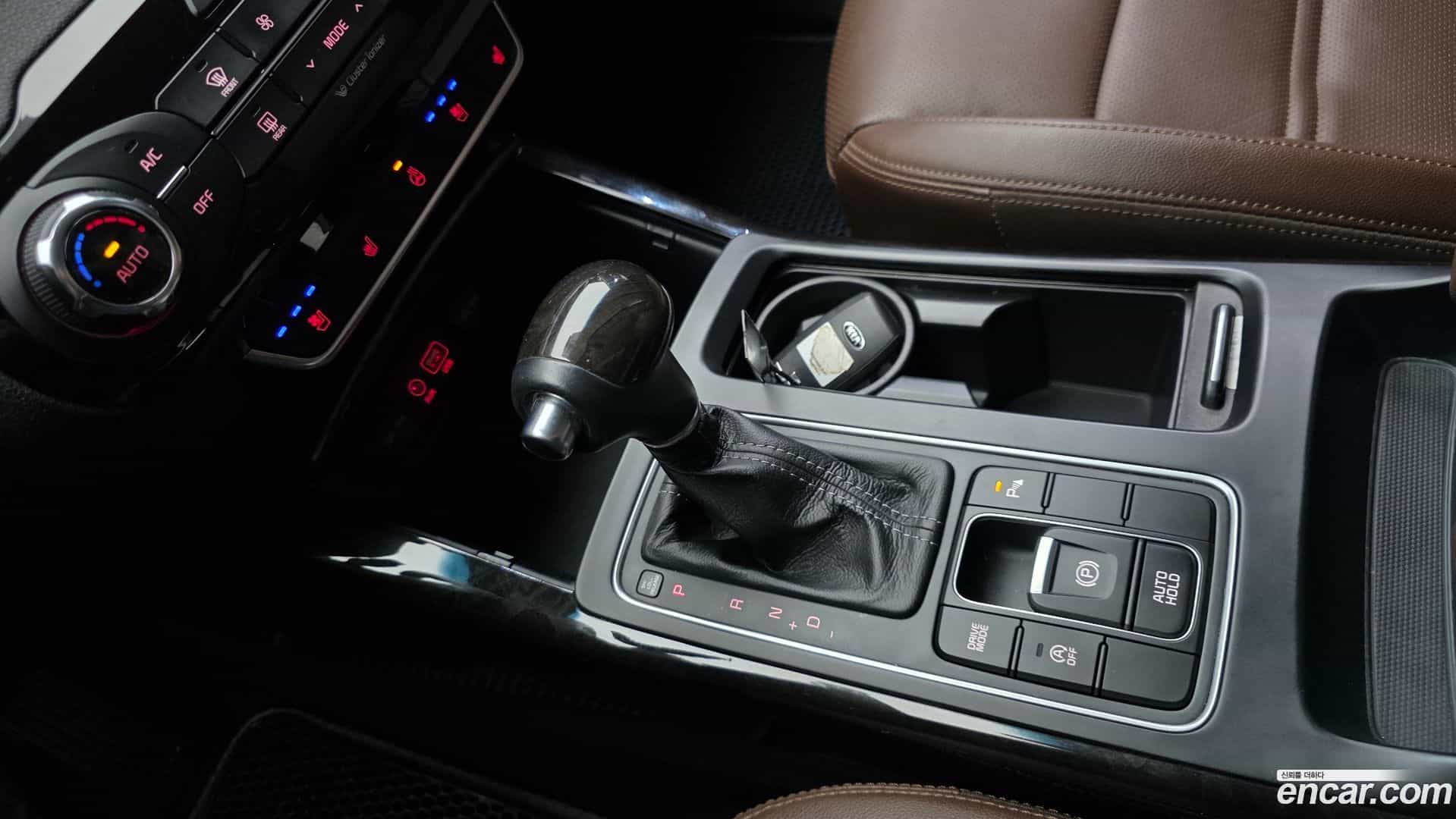 Sorento Kia 2016.3-INNER-009