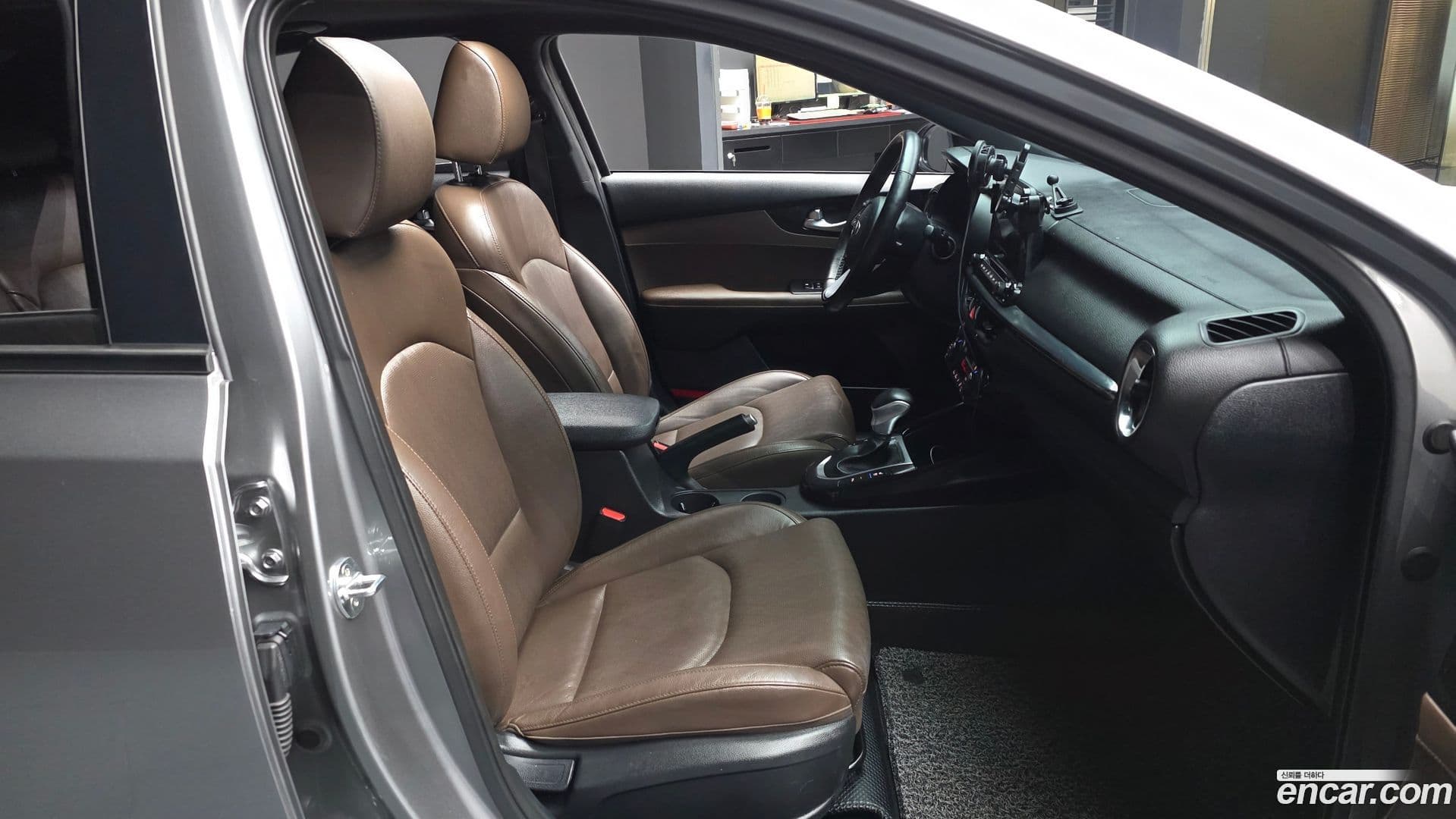 Main__Slider__Photo:K3 Kia 2019.8-10