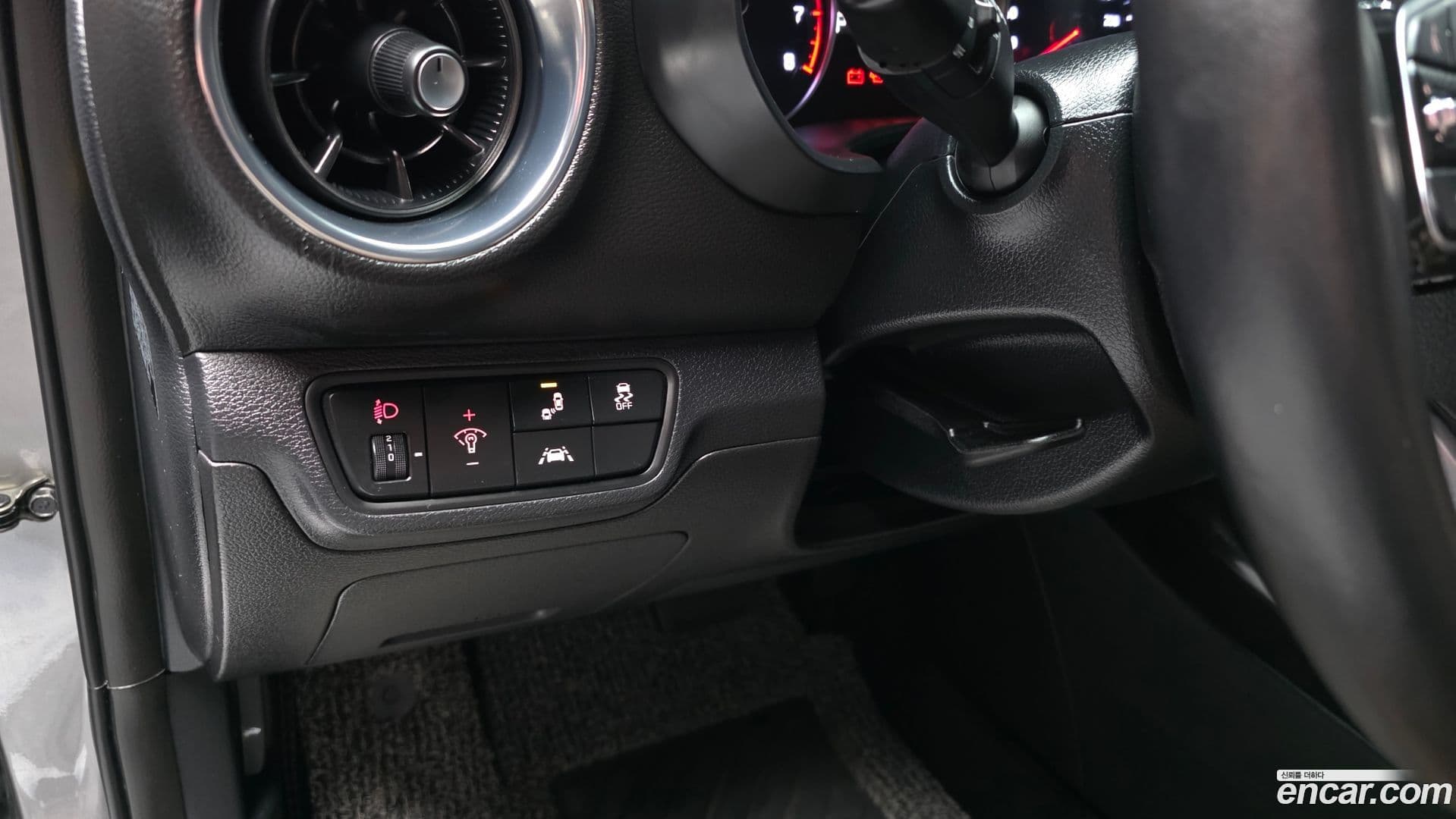 Main__Slider__Photo:K3 Kia 2019.8-17