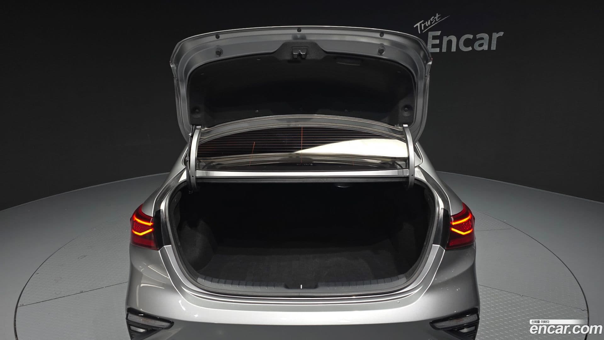 Main__Slider__Photo:K3 Kia 2019.8-19