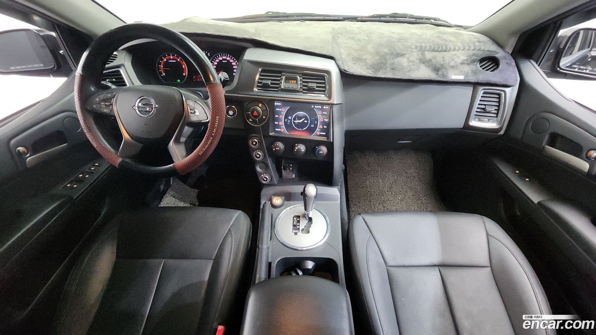 Main__Slider__Photo:KORANDO KG_Mobility_Ssangyong 2016.10-6