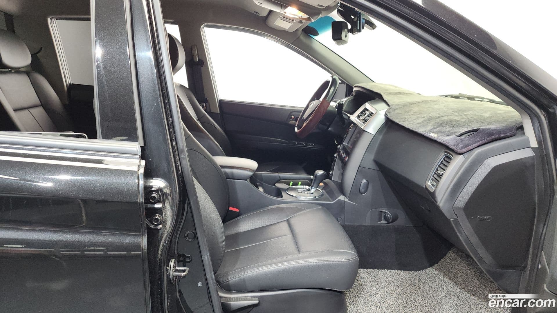 Main__Slider__Photo:KORANDO KG_Mobility_Ssangyong 2016.10-10