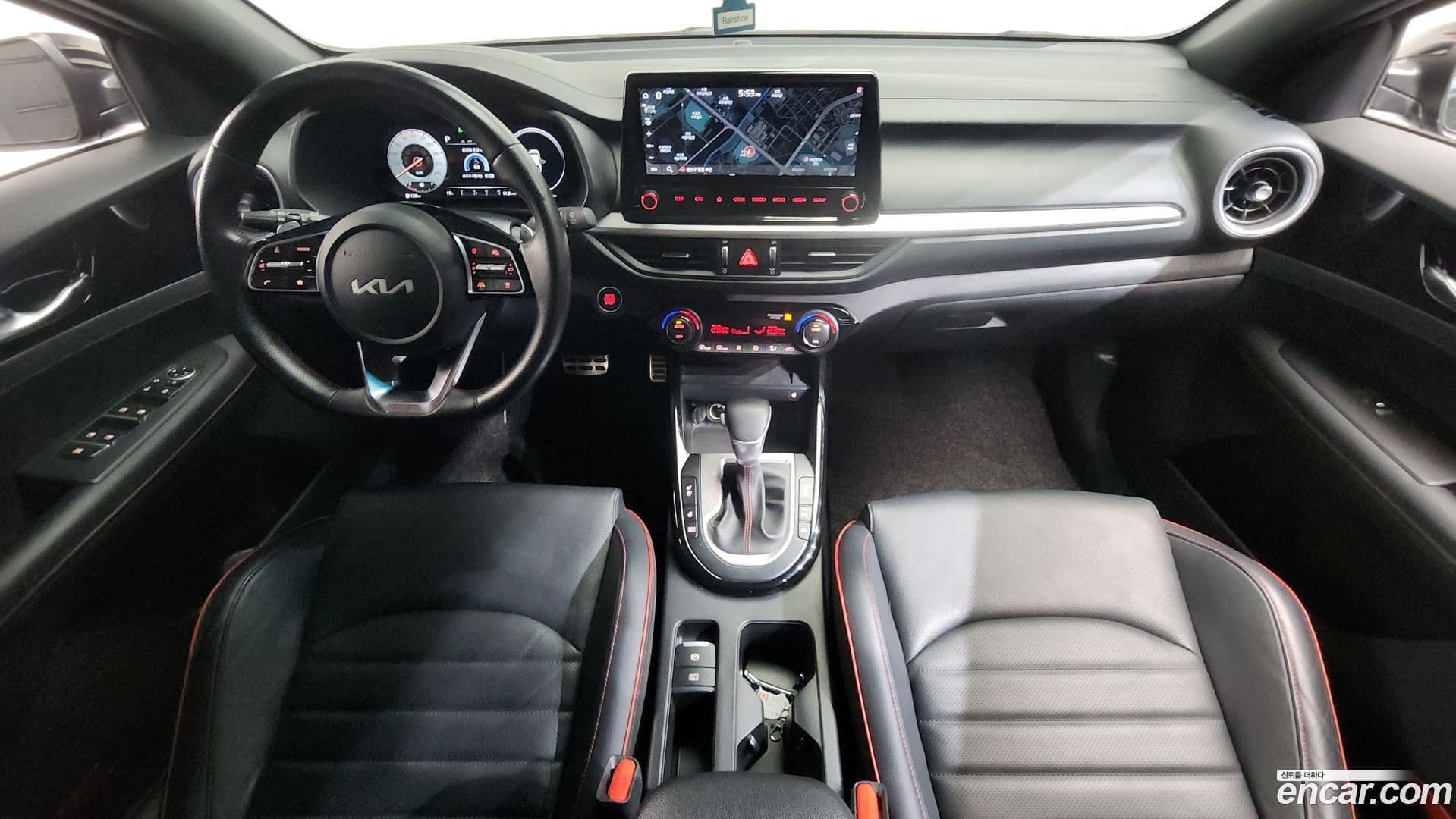 Main__Slider__Photo:K3 Kia 2022.1-6