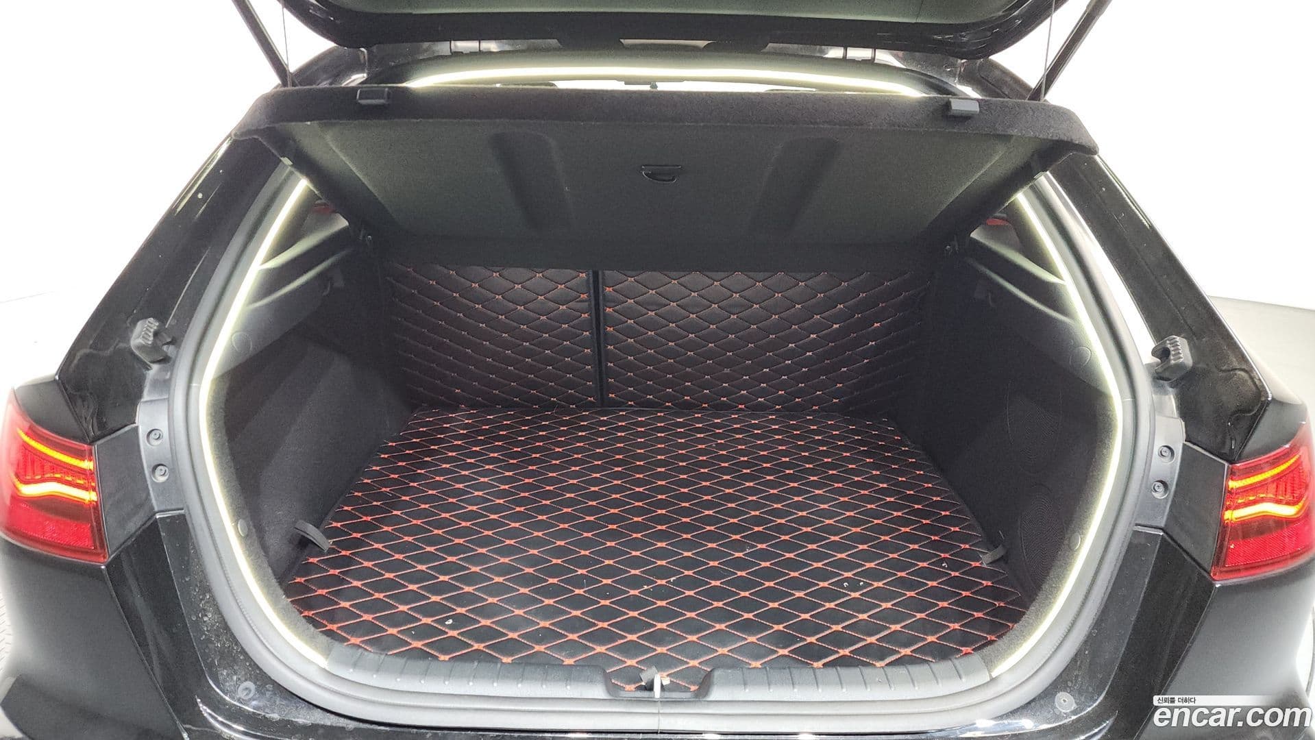 Main__Slider__Photo:K3 Kia 2022.1-19