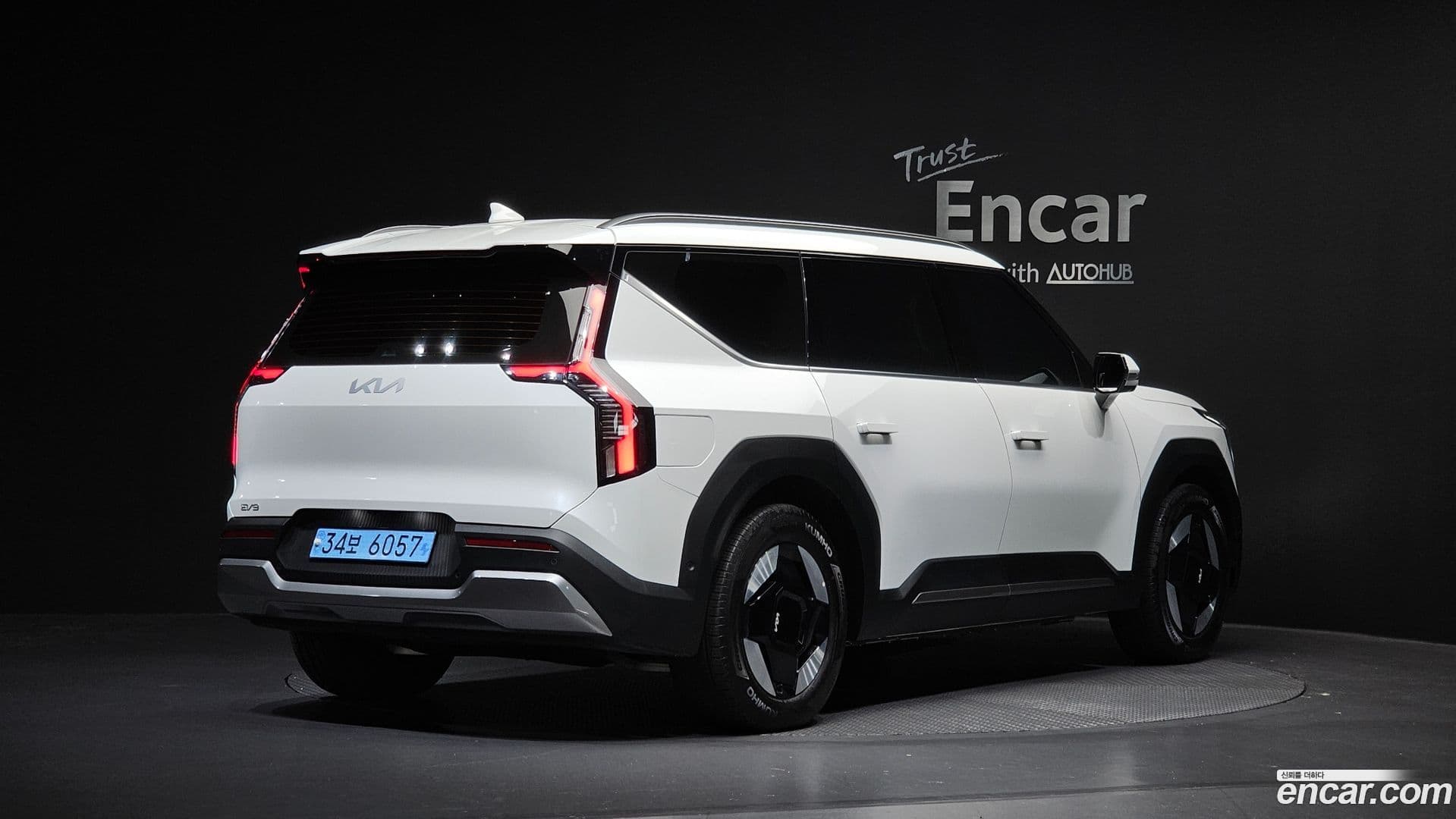 Main__Slider__Photo:EV9 Kia 2025.5-1