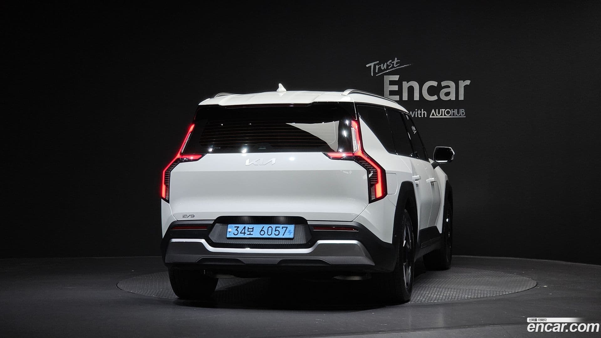 Main__Slider__Photo:EV9 Kia 2025.5-3