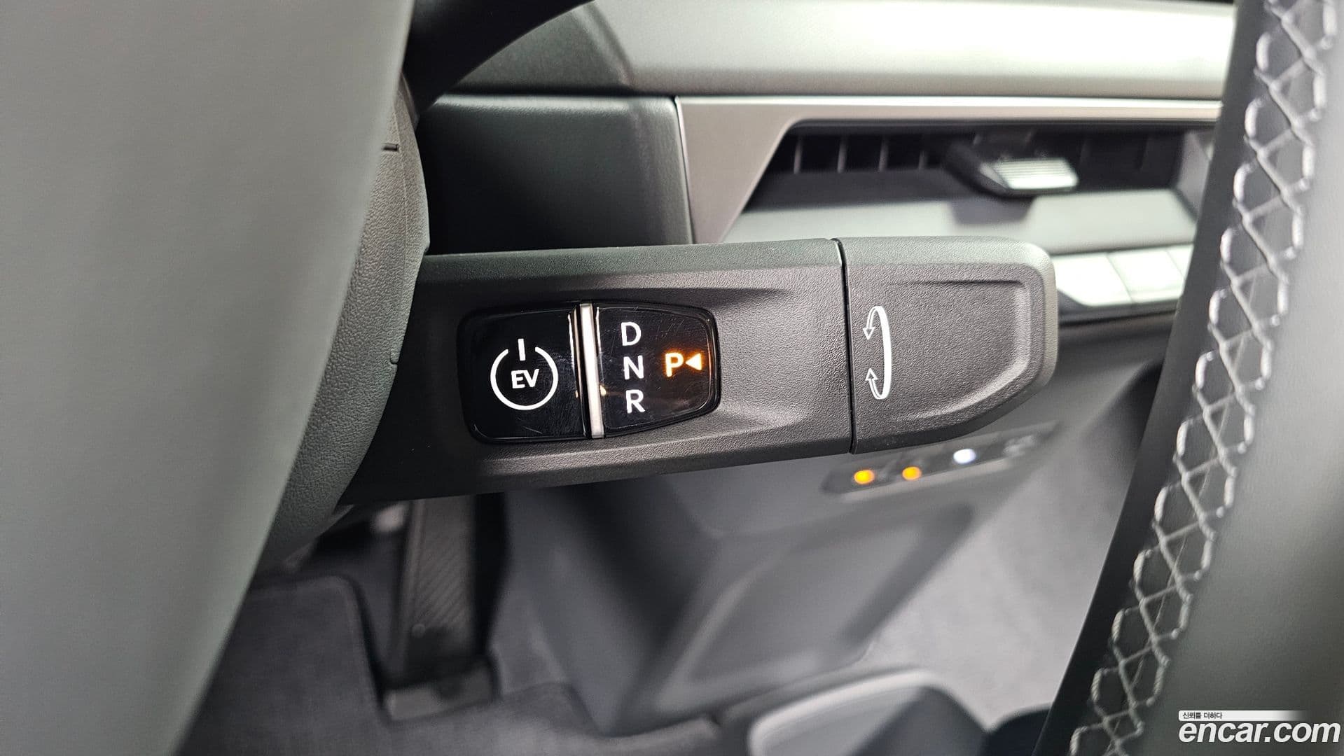 Main__Slider__Photo:EV9 Kia 2025.5-8