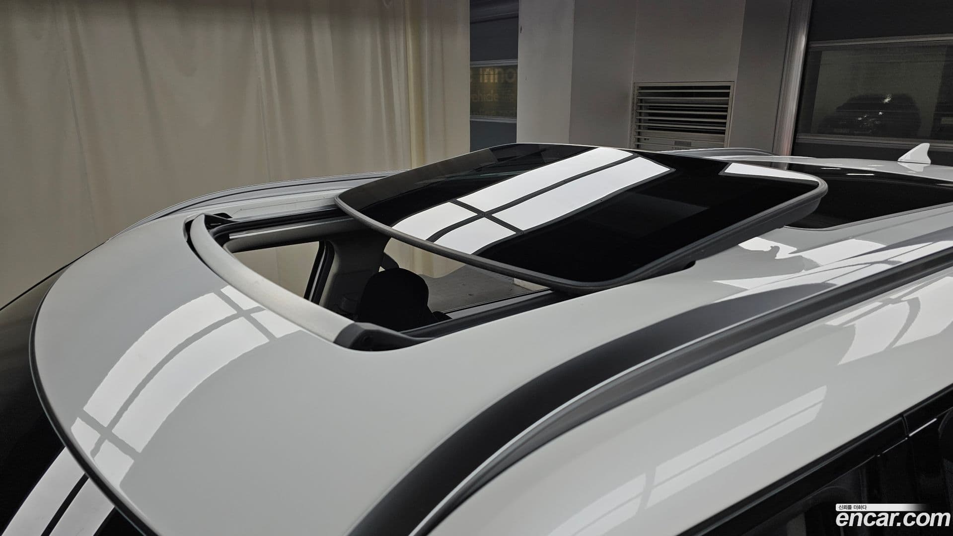 Main__Slider__Photo:EV9 Kia 2025.5-18