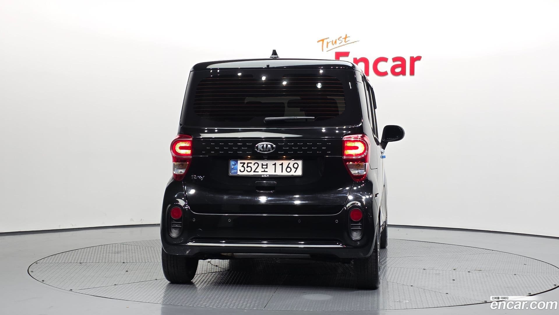 Main__Slider__Photo:RAY Kia 2021.3-3