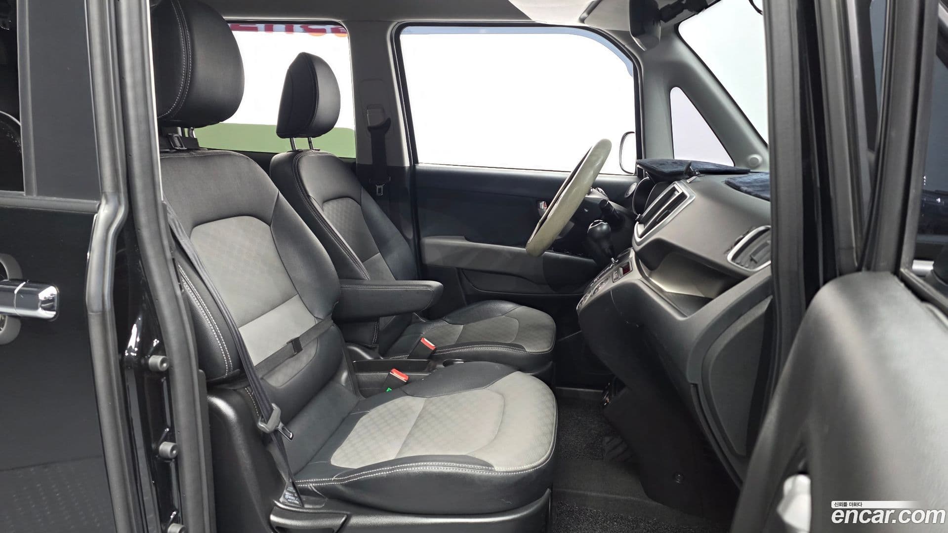 Main__Slider__Photo:RAY Kia 2021.3-10