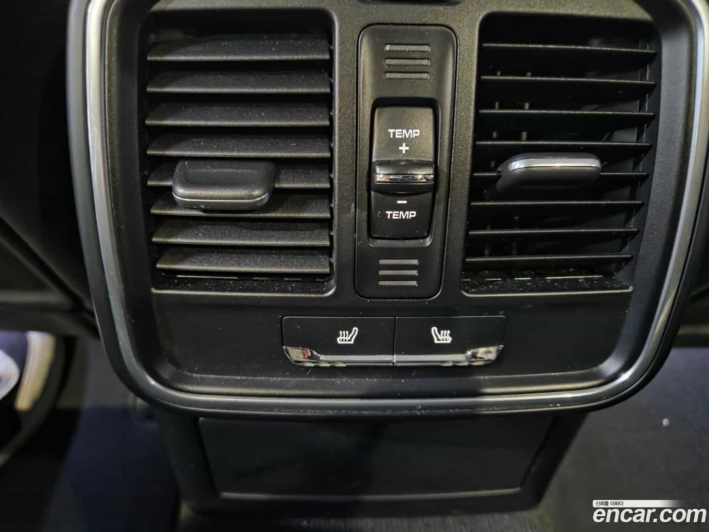 Macan Porsche 2015.5-INNER-007