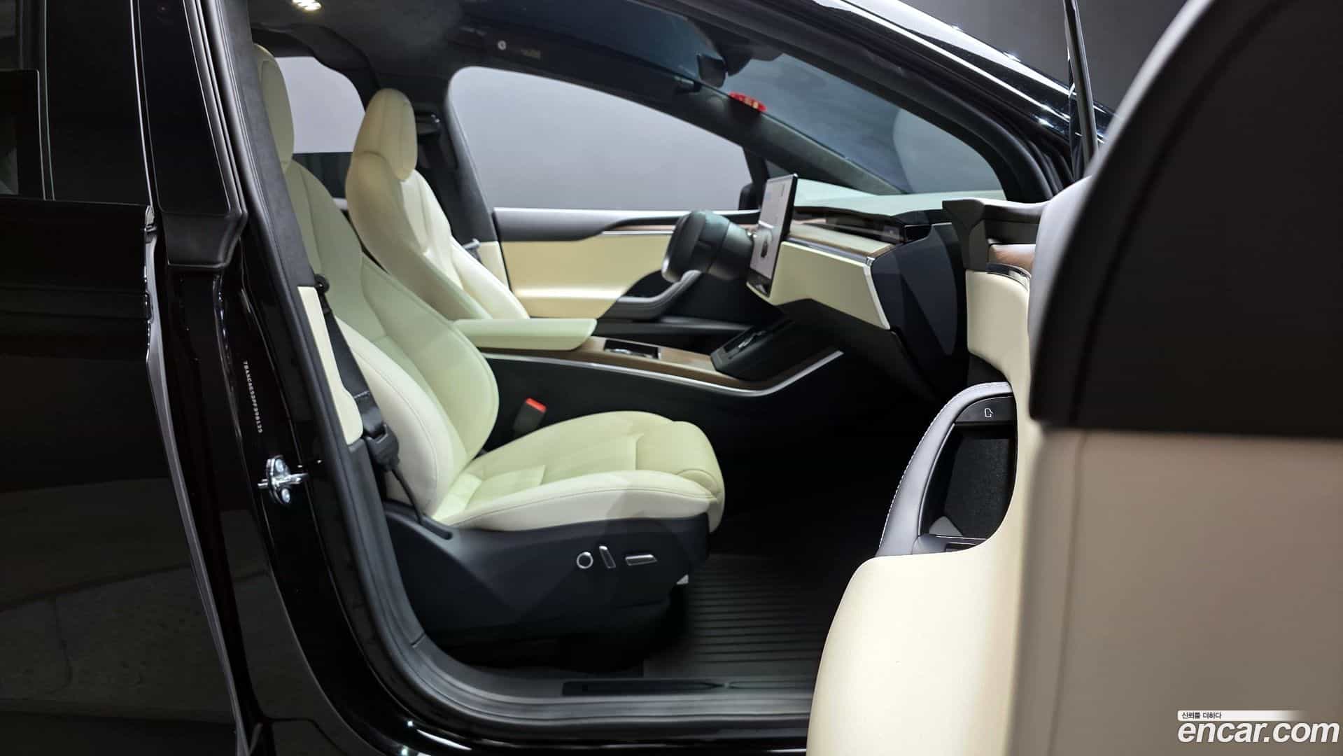 Model X Tesla 2023.5-INNER-010