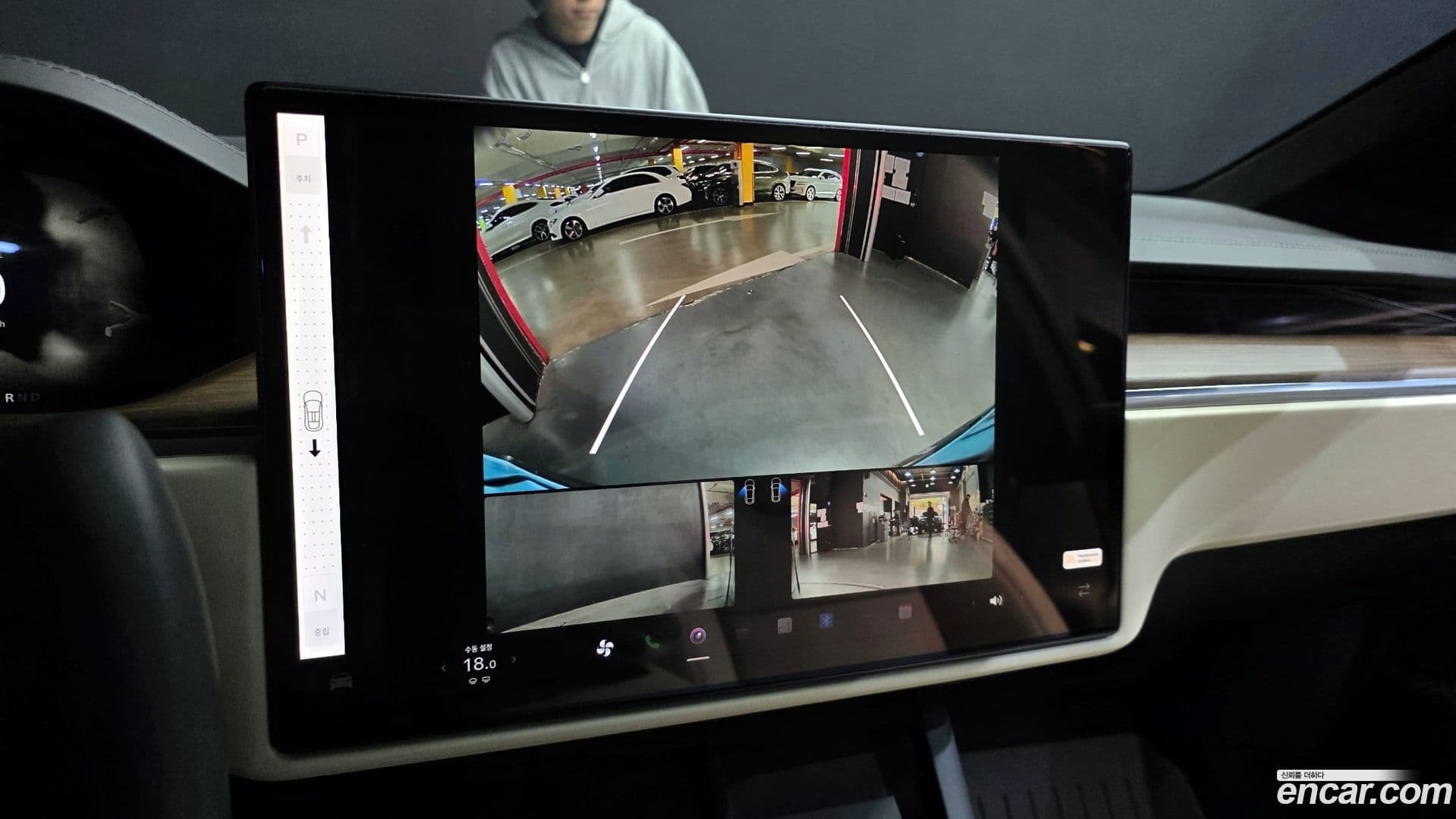 Main__Slider__Photo:Model X Tesla 2023.5-14