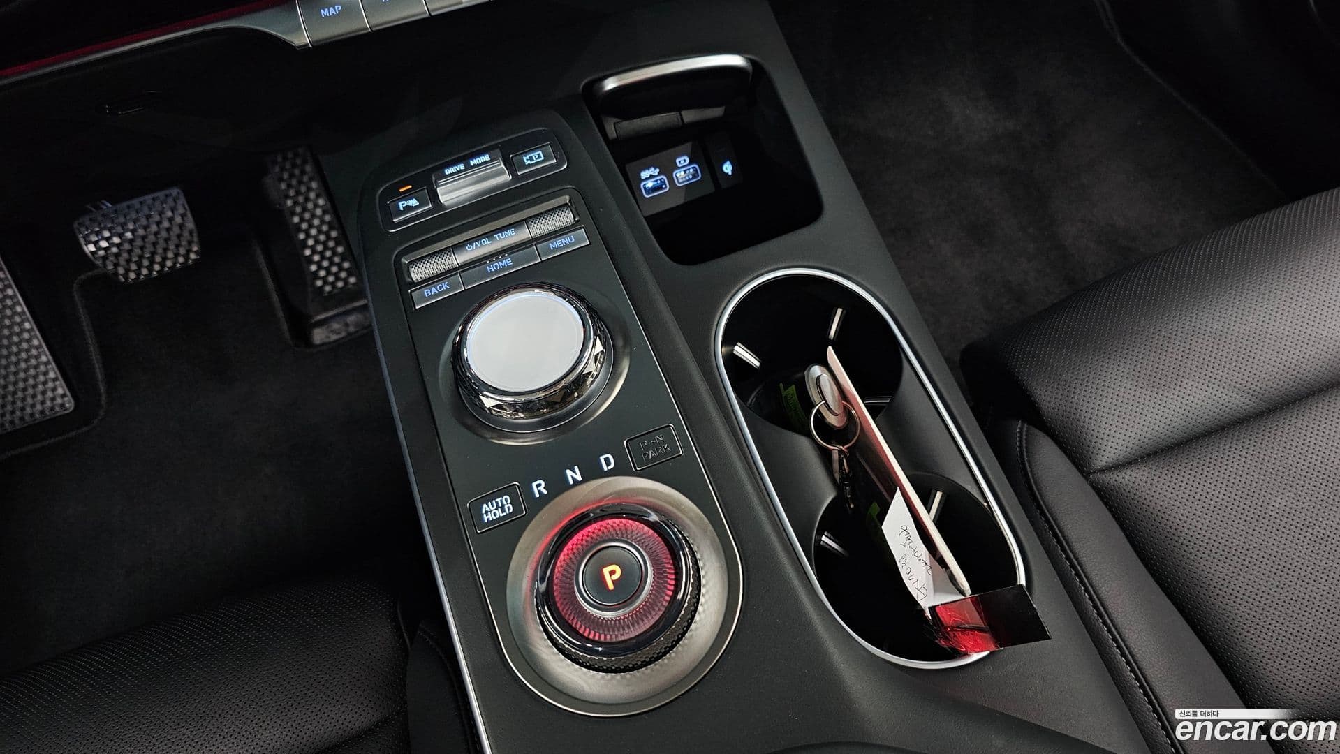 Main__Slider__Photo:GV70 Genesis 2024.2-8