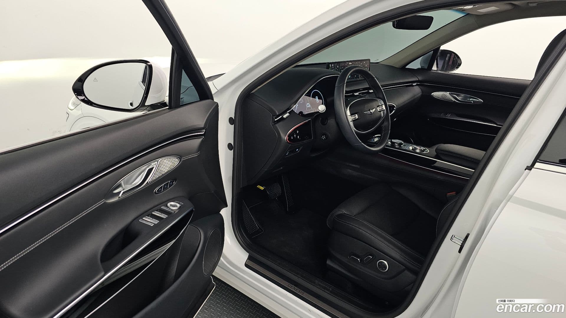 Main__Slider__Photo:GV70 Genesis 2024.2-10