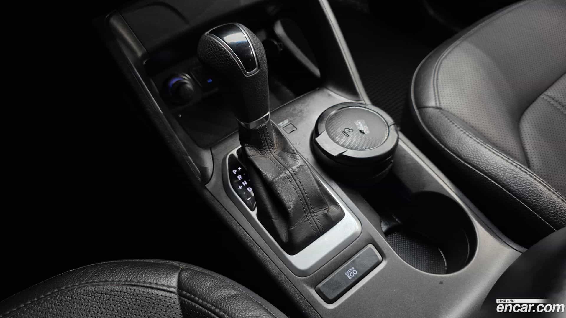 Tucson Hyundai 2013.5-INNER-009