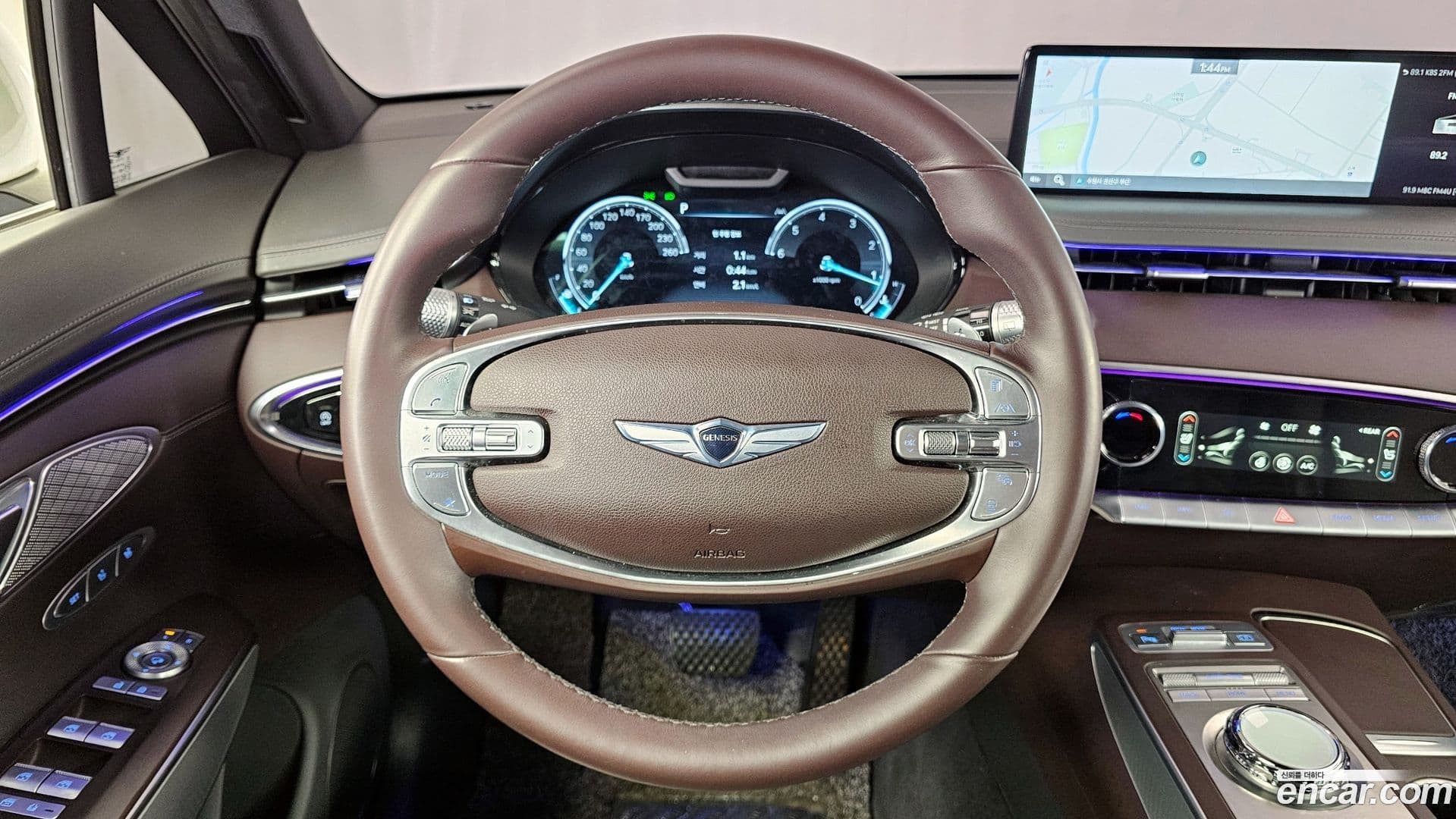 Main__Slider__Photo:GV70 Genesis 2021.2-12