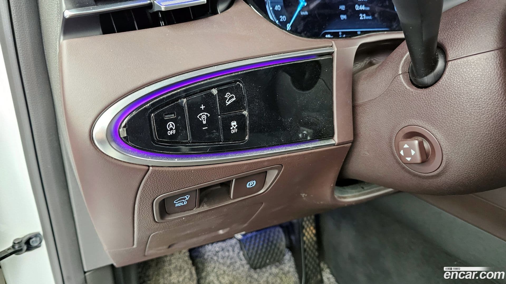 Main__Slider__Photo:GV70 Genesis 2021.2-15