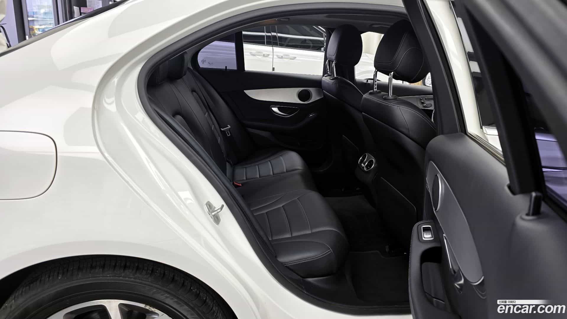 C-Class Mercedes-Benz 2014.7-OPTION-016