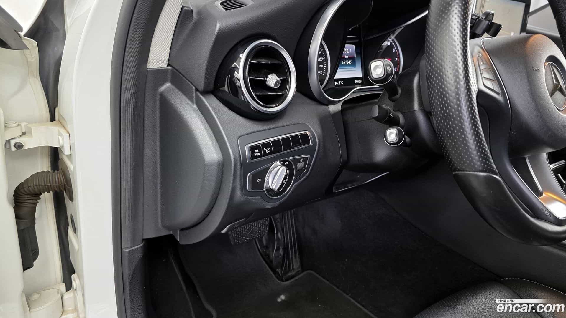 C-Class Mercedes-Benz 2014.7-OPTION-022