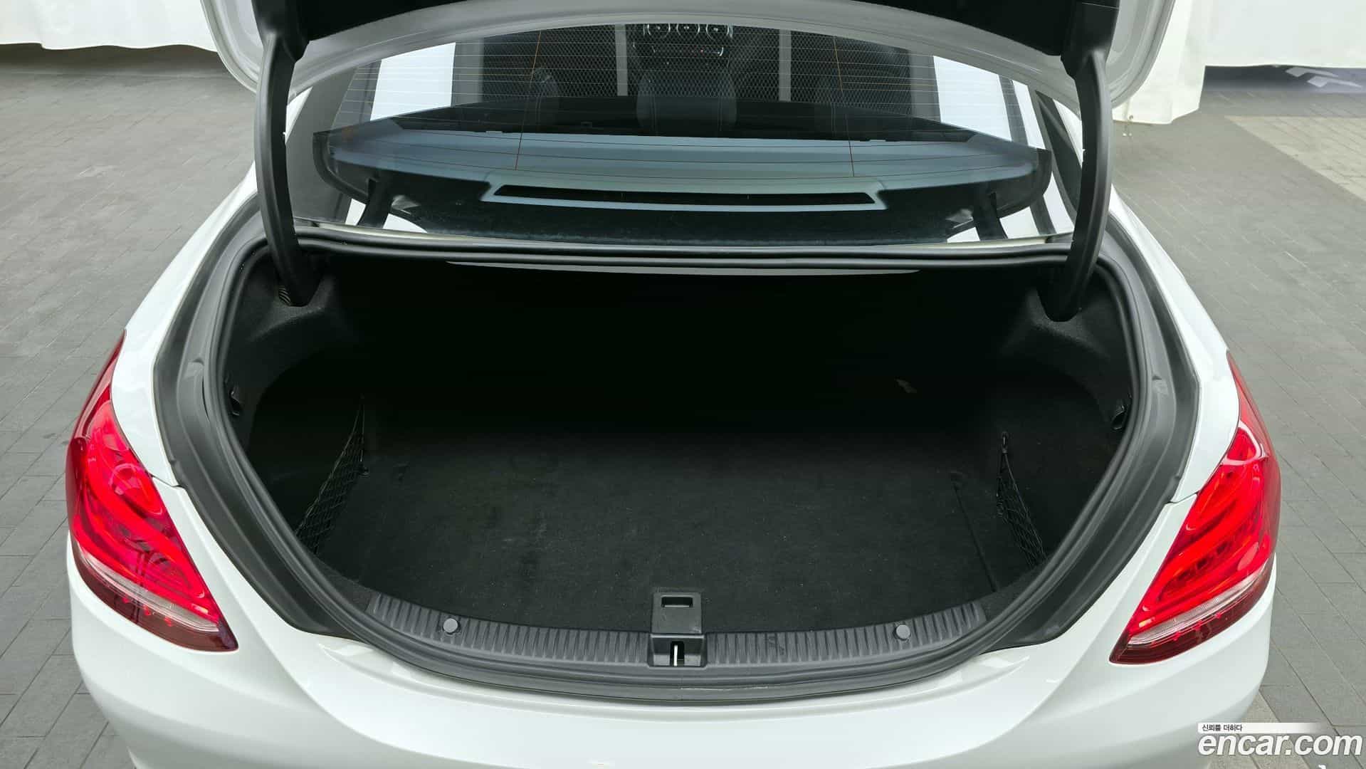 C-Class Mercedes-Benz 2014.7-OPTION-024