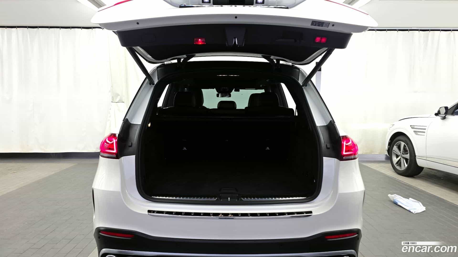 GLE-Class Mercedes-Benz 2023.7-OUTER-005