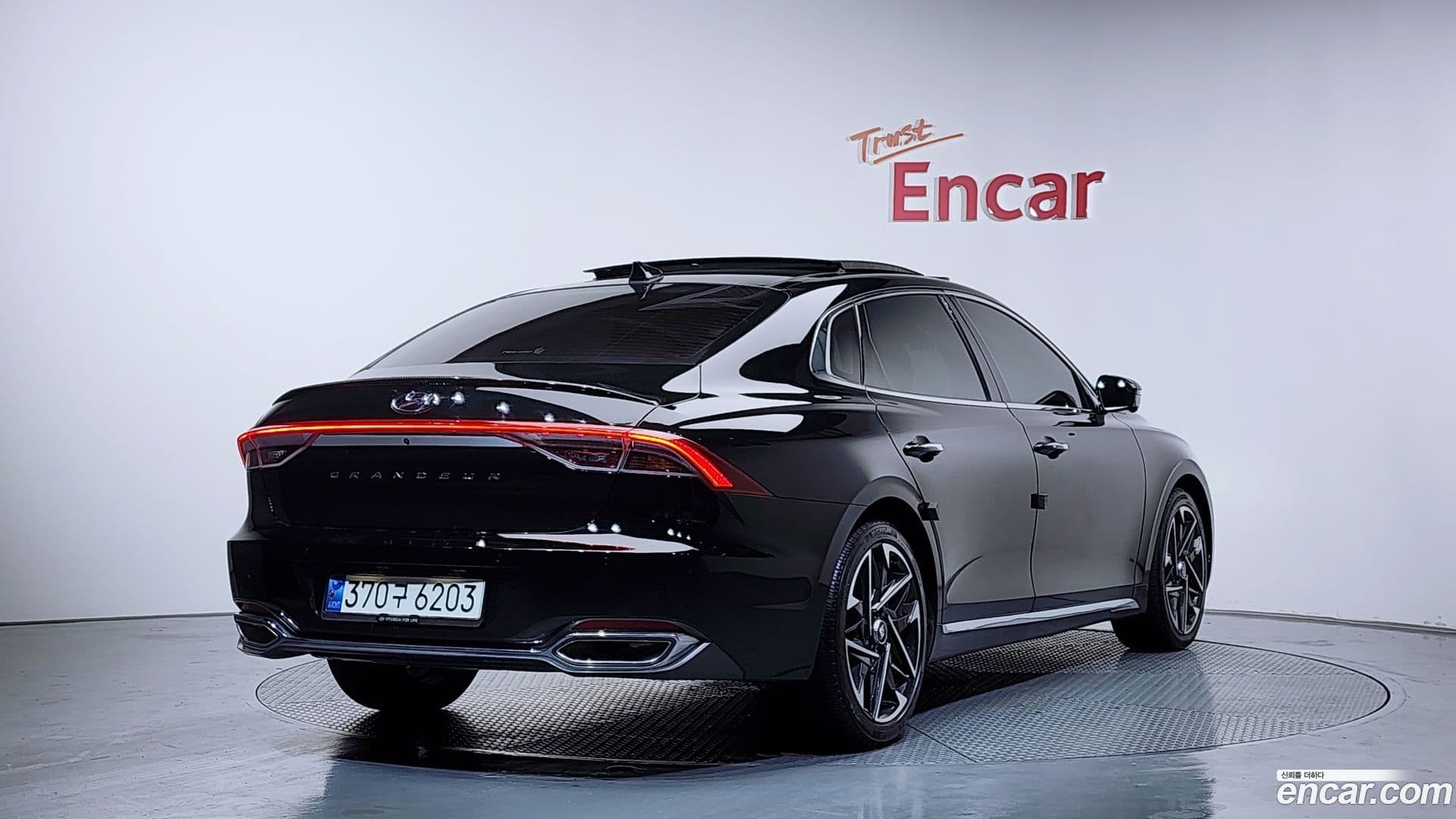 Main__Slider__Photo:Grandeur Hyundai 2021.6-1