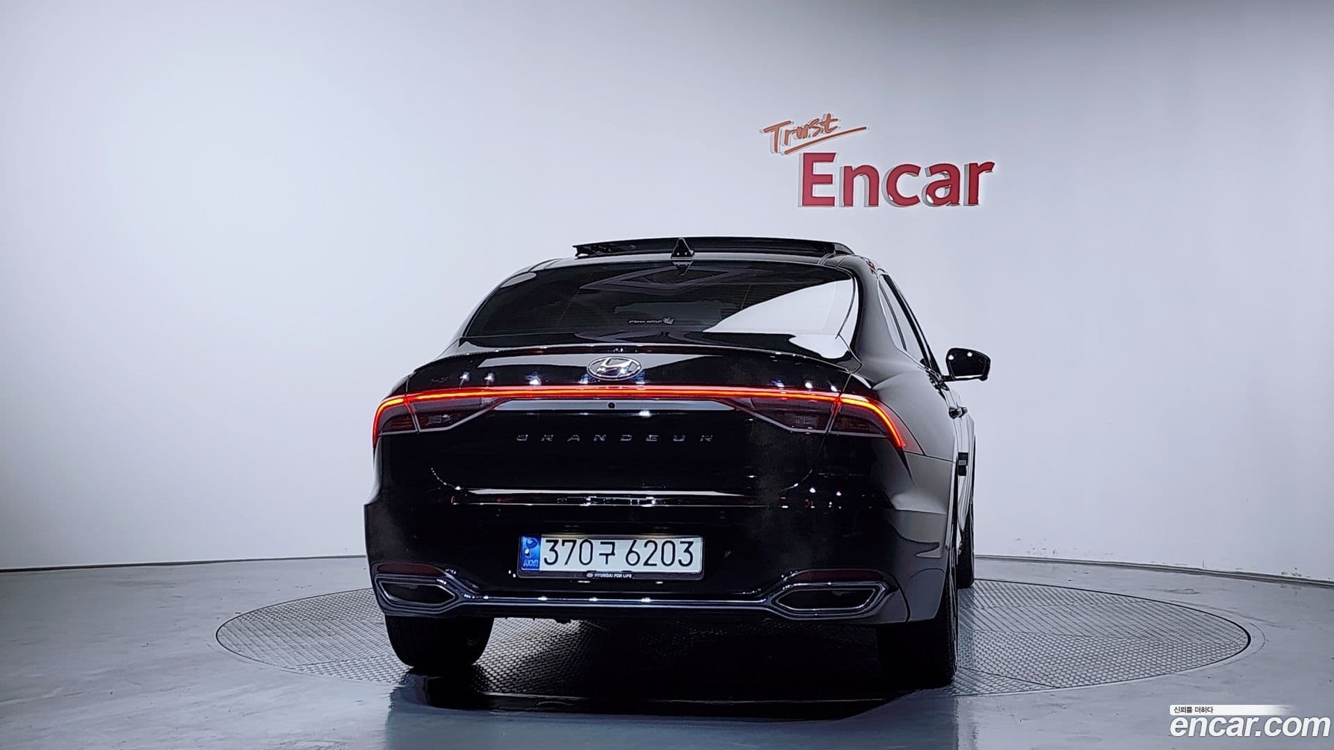 Main__Slider__Photo:Grandeur Hyundai 2021.6-3