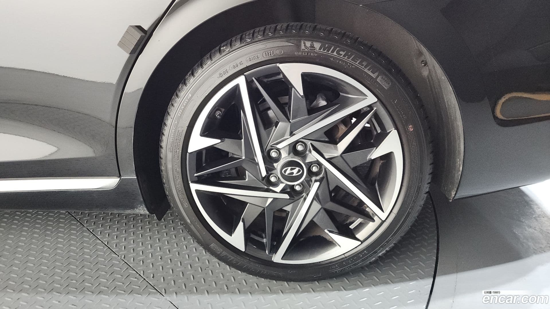 Main__Slider__Photo:Grandeur Hyundai 2021.6-4