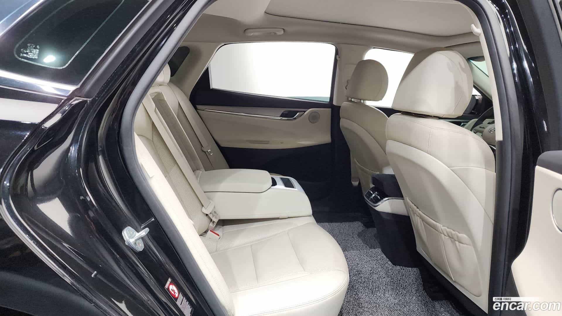 Grandeur Hyundai 2021.6-OPTION-016