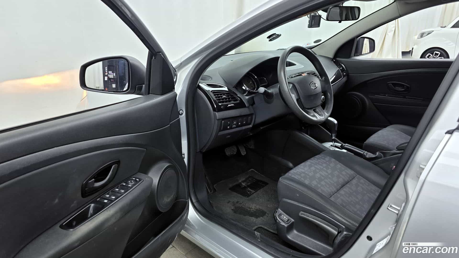 SM3 Renault-KoreaSamsung 2016.9-INNER-010