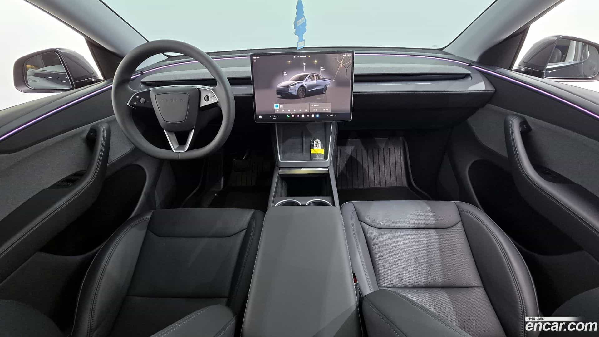 Model Y Tesla 2025.8-INNER-007