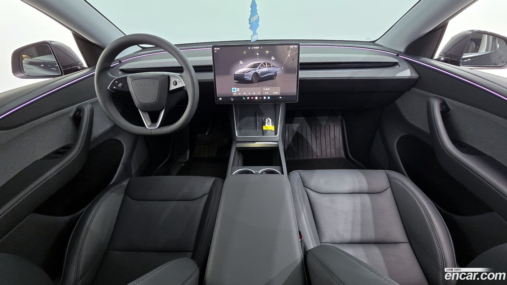 Main__Slider__Photo:Model Y Tesla 2025.8-6