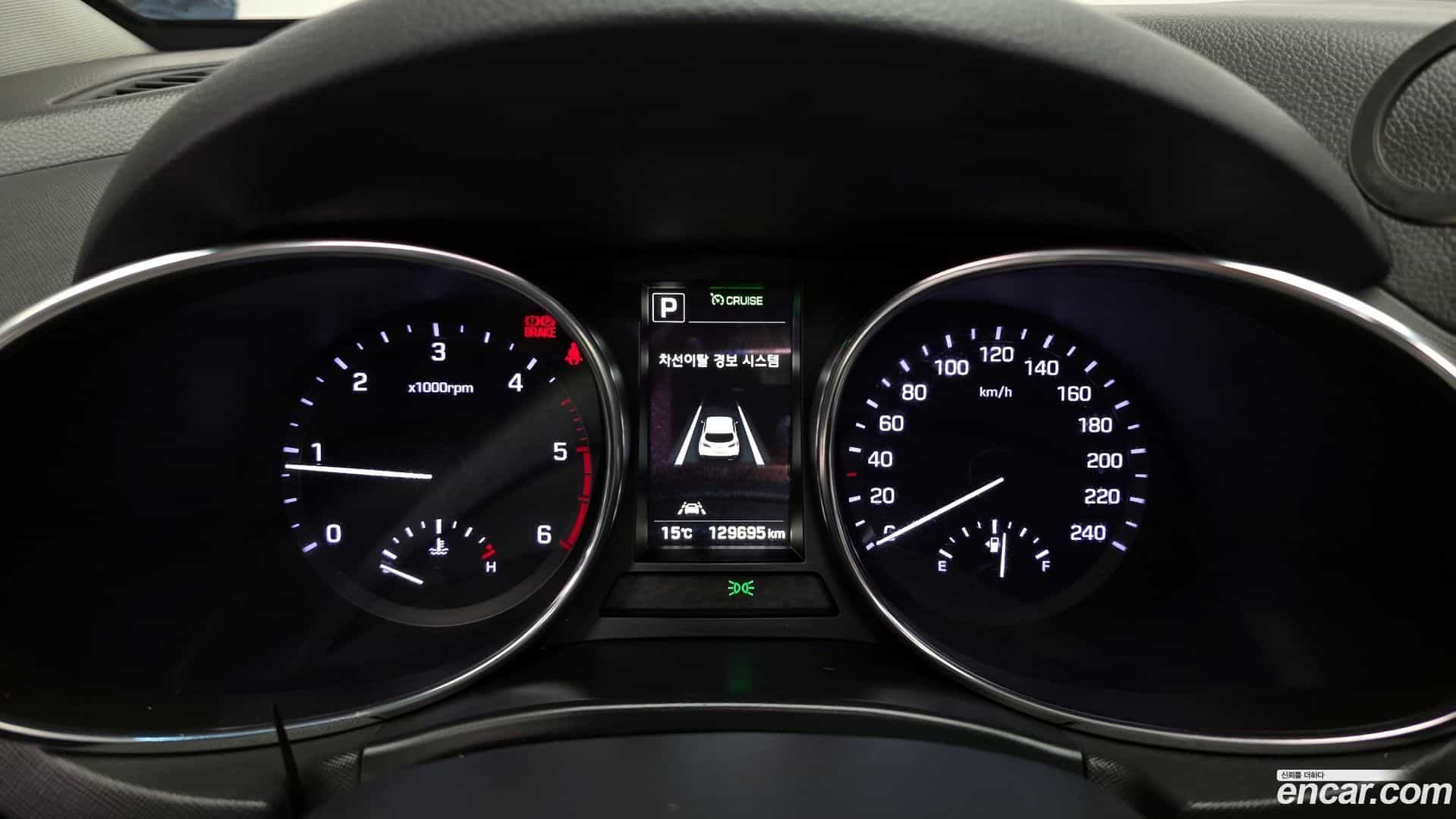 Santafe Hyundai 2015.7-INNER-008