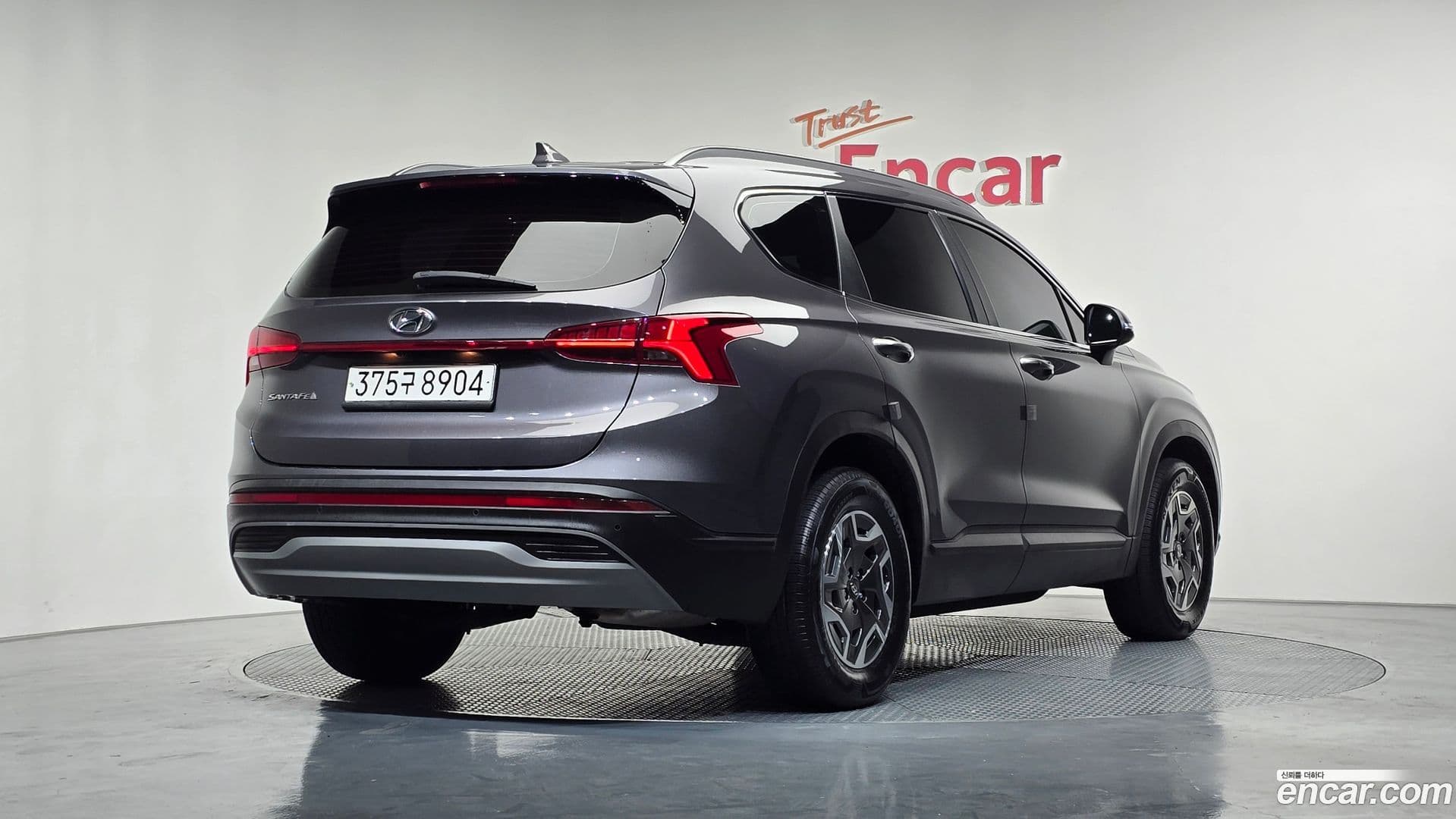 Main__Slider__Photo:Santafe Hyundai 2022.11-1