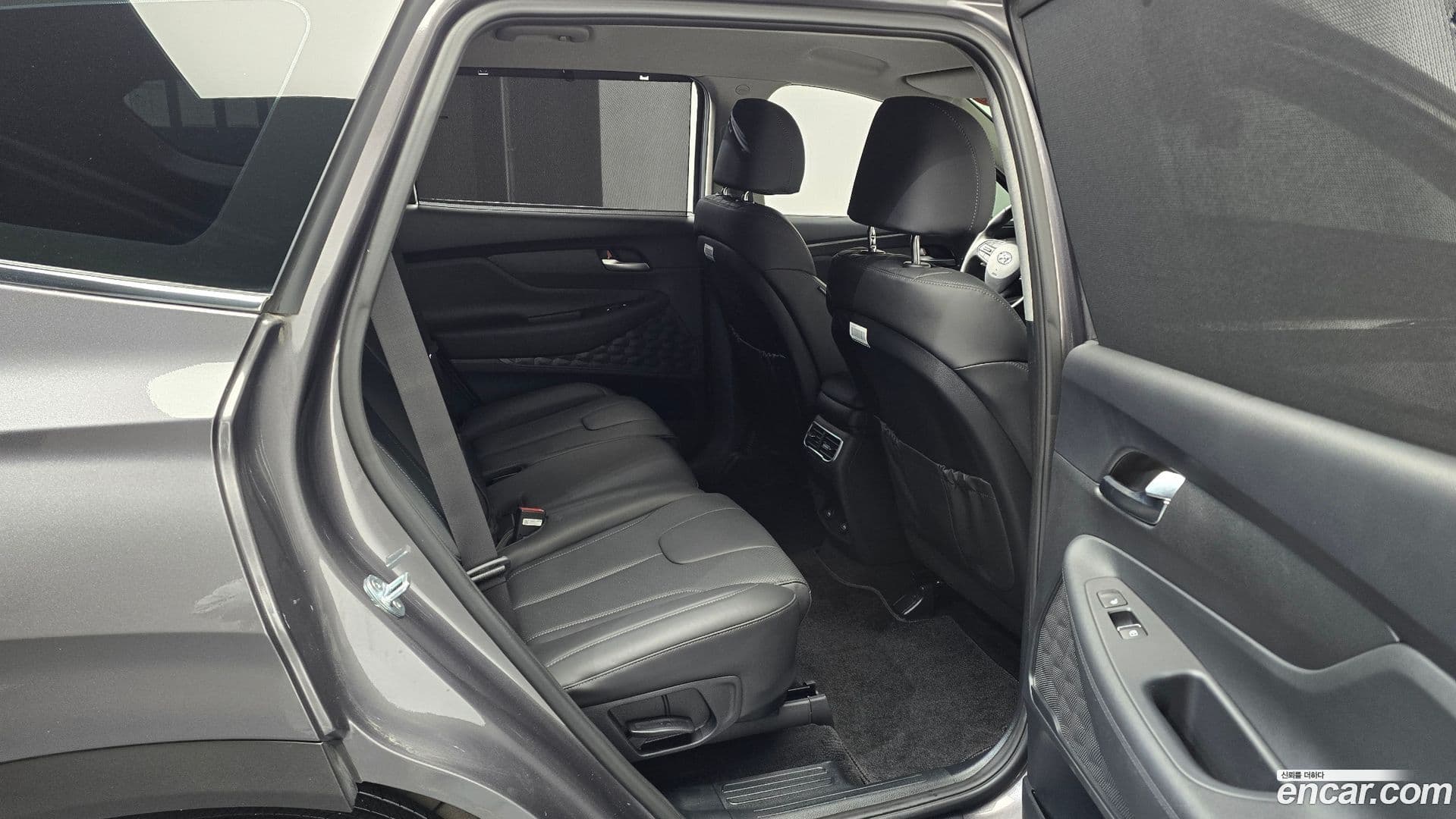 Main__Slider__Photo:Santafe Hyundai 2022.11-11