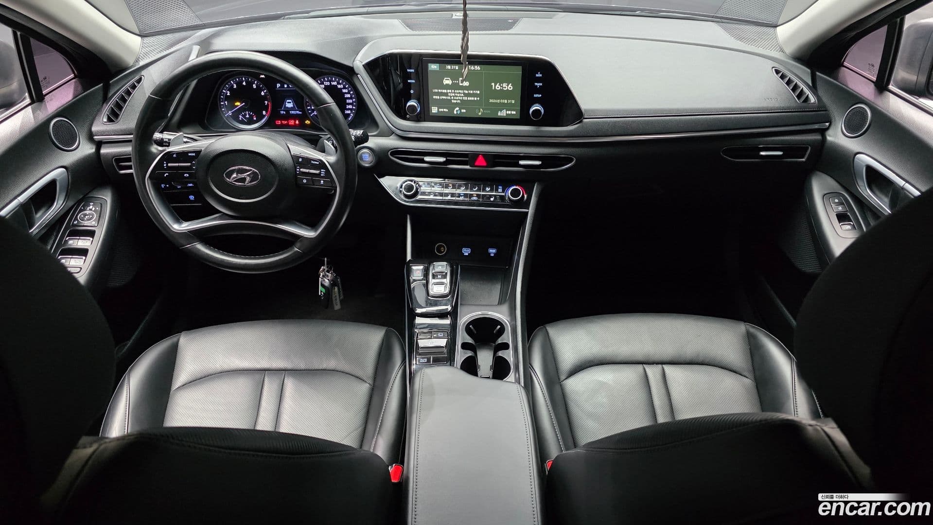 Main__Slider__Photo:Sonata Hyundai 2019.5-6