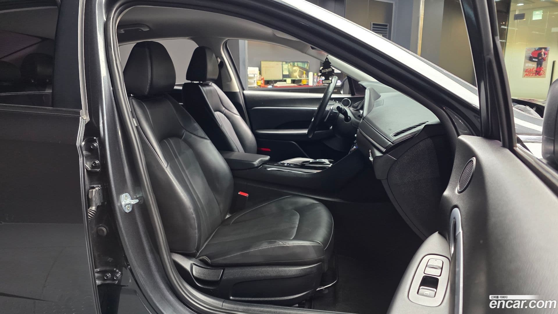 Main__Slider__Photo:Sonata Hyundai 2019.5-10