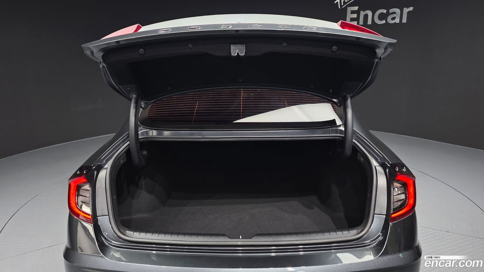 Main__Slider__Photo:Sonata Hyundai 2019.5-19