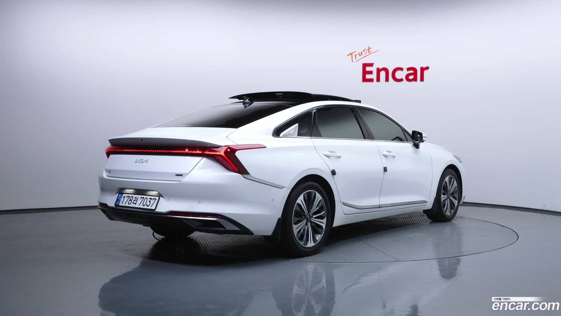 K8 Kia 2023.2-OUTER-002